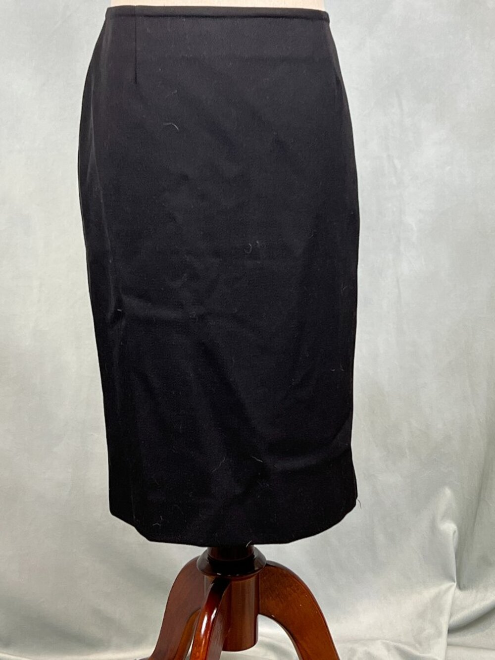 GianFranco Ferre Black Wool Pencil Skirt Made in Italy US Size 6